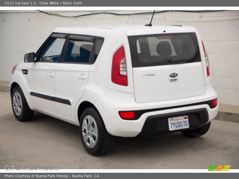 Clear White / Black Cloth 2012 Kia Soul 1.6