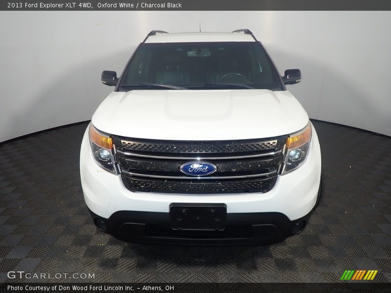 Oxford White / Charcoal Black 2013 Ford Explorer XLT 4WD