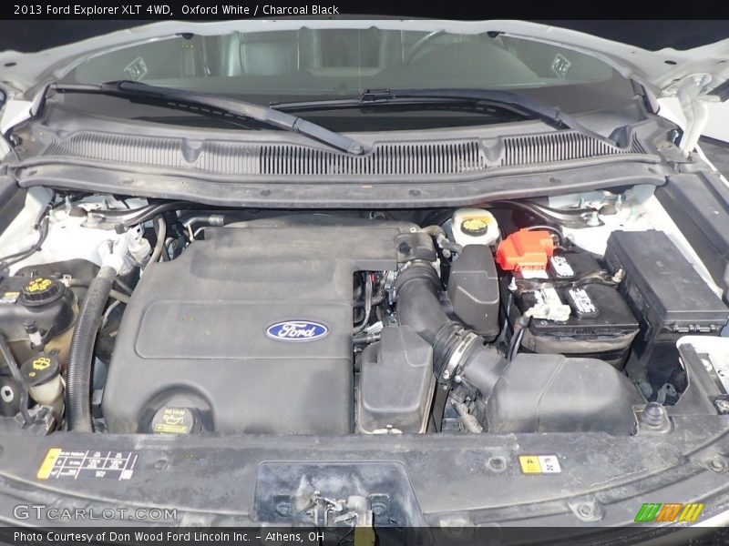 Oxford White / Charcoal Black 2013 Ford Explorer XLT 4WD