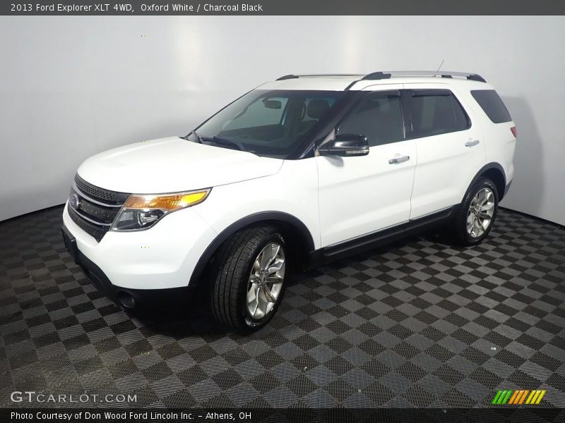 Oxford White / Charcoal Black 2013 Ford Explorer XLT 4WD