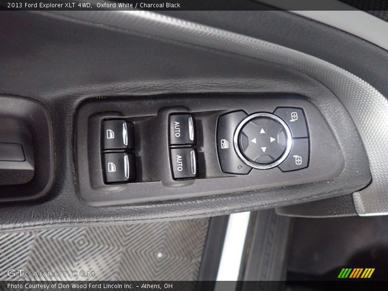 Oxford White / Charcoal Black 2013 Ford Explorer XLT 4WD