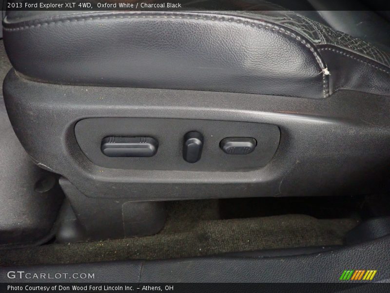Oxford White / Charcoal Black 2013 Ford Explorer XLT 4WD