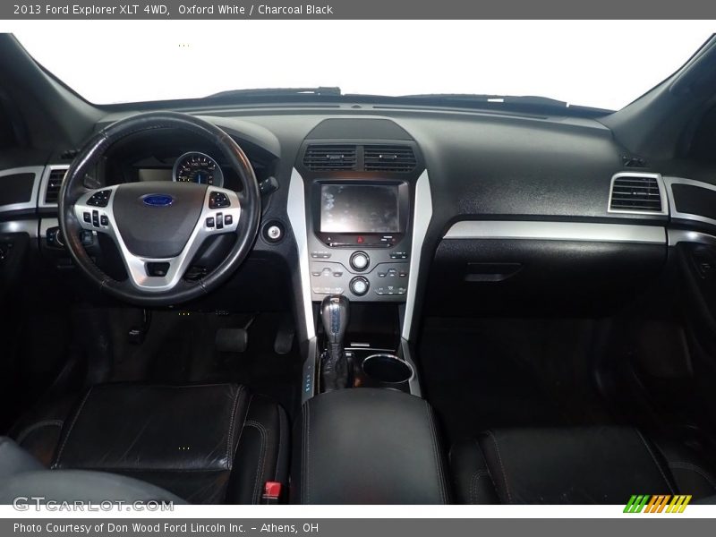 Oxford White / Charcoal Black 2013 Ford Explorer XLT 4WD