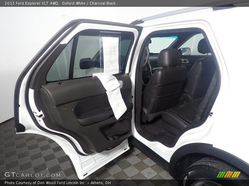 Oxford White / Charcoal Black 2013 Ford Explorer XLT 4WD