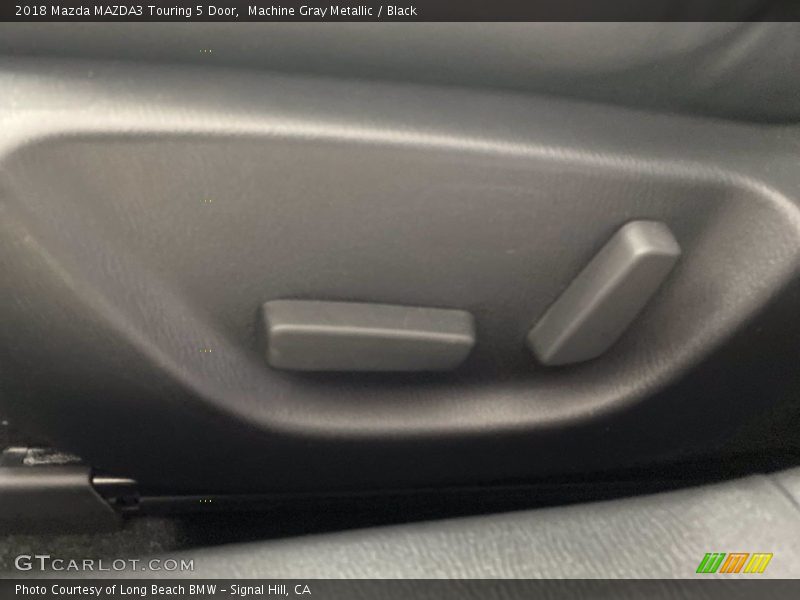 Machine Gray Metallic / Black 2018 Mazda MAZDA3 Touring 5 Door