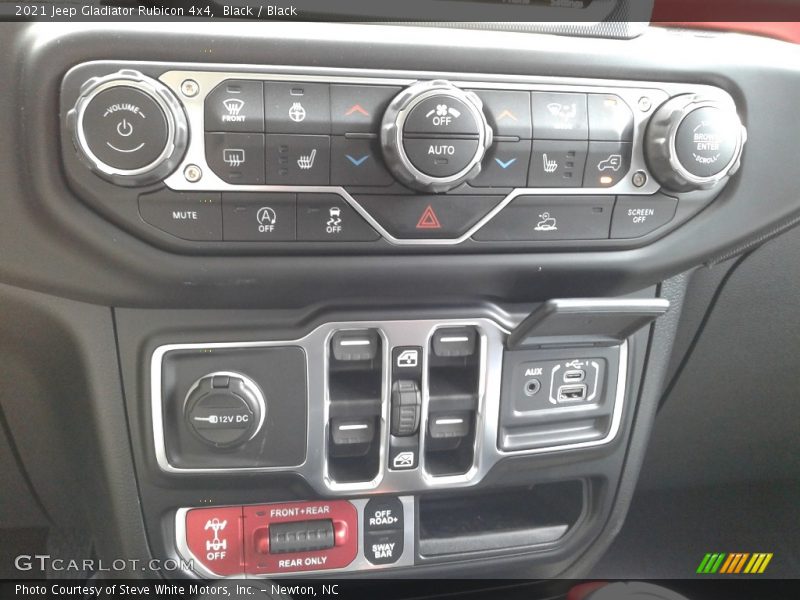 Controls of 2021 Gladiator Rubicon 4x4