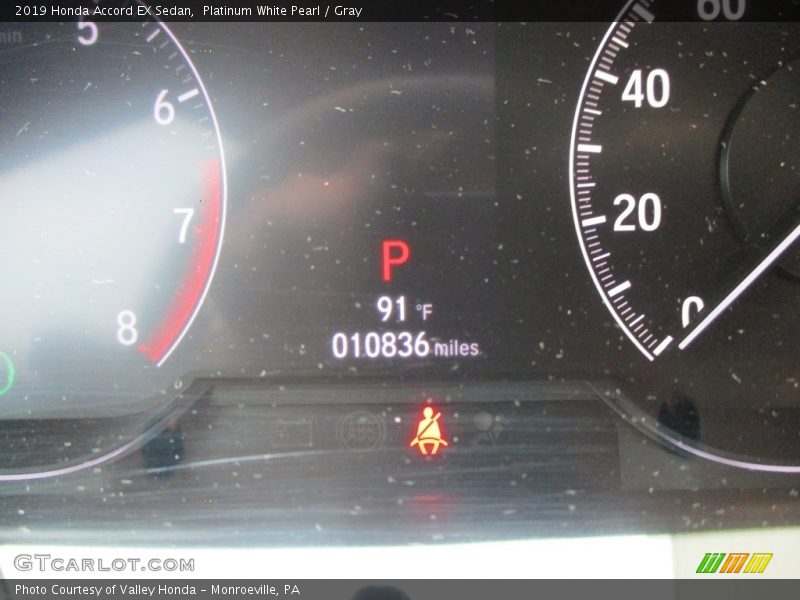 Platinum White Pearl / Gray 2019 Honda Accord EX Sedan