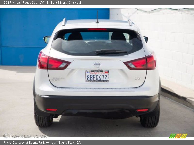Brilliant Silver / Charcoal 2017 Nissan Rogue Sport SV