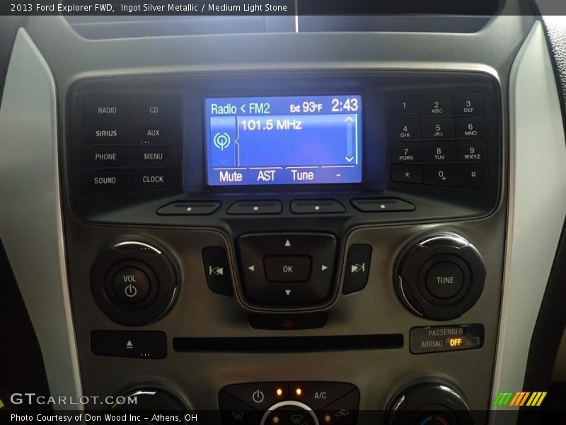 Ingot Silver Metallic / Medium Light Stone 2013 Ford Explorer FWD