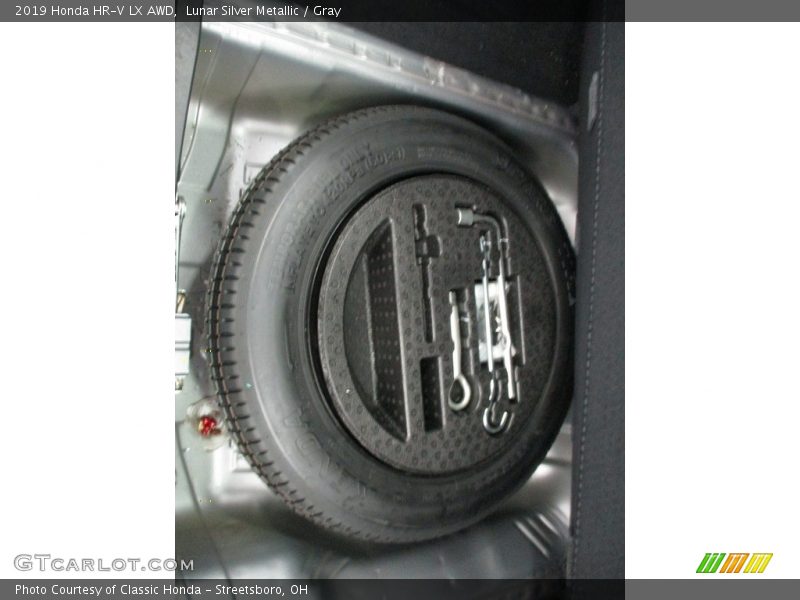 Lunar Silver Metallic / Gray 2019 Honda HR-V LX AWD