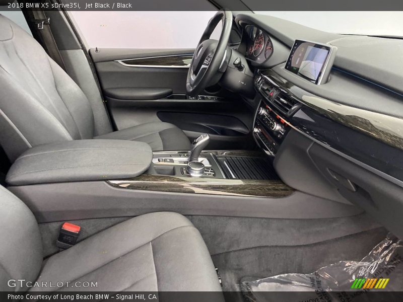 Jet Black / Black 2018 BMW X5 sDrive35i