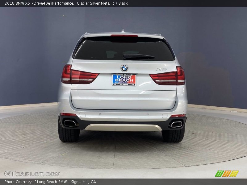 Glacier Silver Metallic / Black 2018 BMW X5 xDrive40e iPerfomance