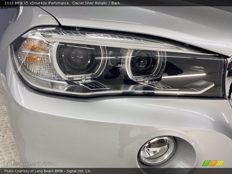 Glacier Silver Metallic / Black 2018 BMW X5 xDrive40e iPerfomance