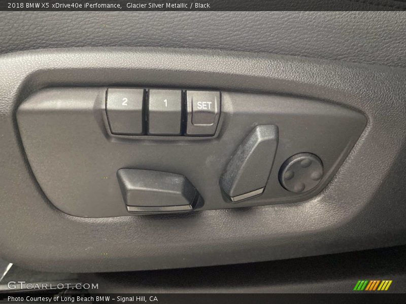 Glacier Silver Metallic / Black 2018 BMW X5 xDrive40e iPerfomance