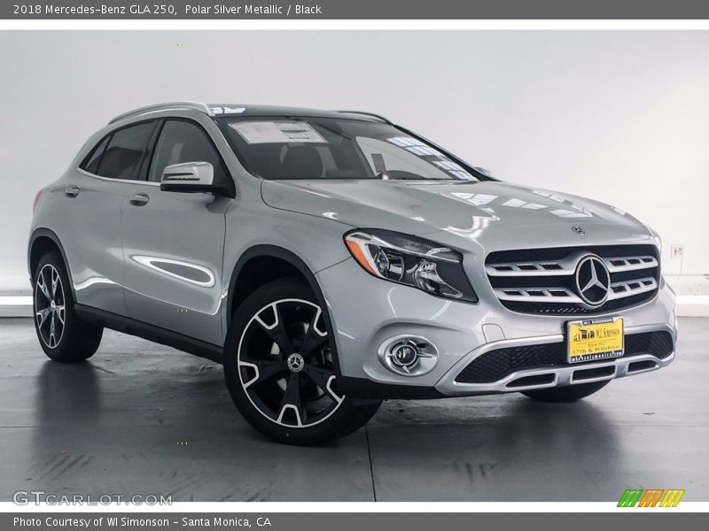 Polar Silver Metallic / Black 2018 Mercedes-Benz GLA 250