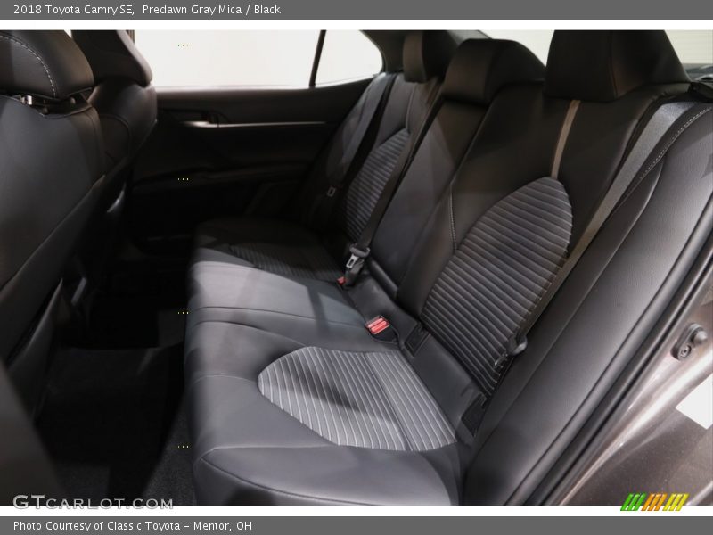 Predawn Gray Mica / Black 2018 Toyota Camry SE