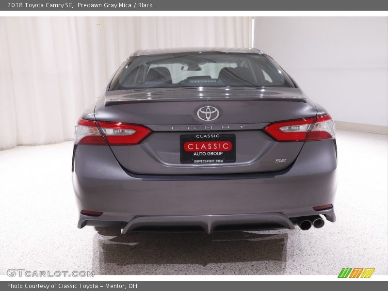 Predawn Gray Mica / Black 2018 Toyota Camry SE