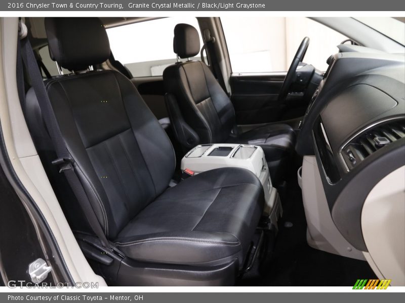 Granite Crystal Metallic / Black/Light Graystone 2016 Chrysler Town & Country Touring