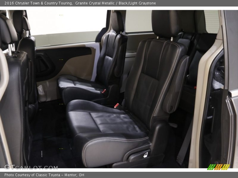 Granite Crystal Metallic / Black/Light Graystone 2016 Chrysler Town & Country Touring
