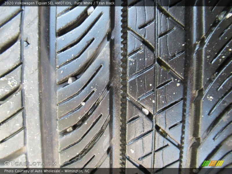 Pure White / Titan Black 2020 Volkswagen Tiguan SEL 4MOTION