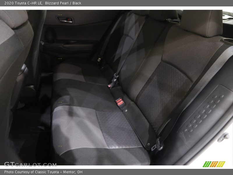 Blizzard Pearl / Black 2020 Toyota C-HR LE