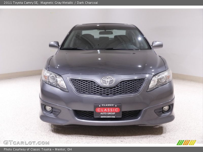 Magnetic Gray Metallic / Dark Charcoal 2011 Toyota Camry SE
