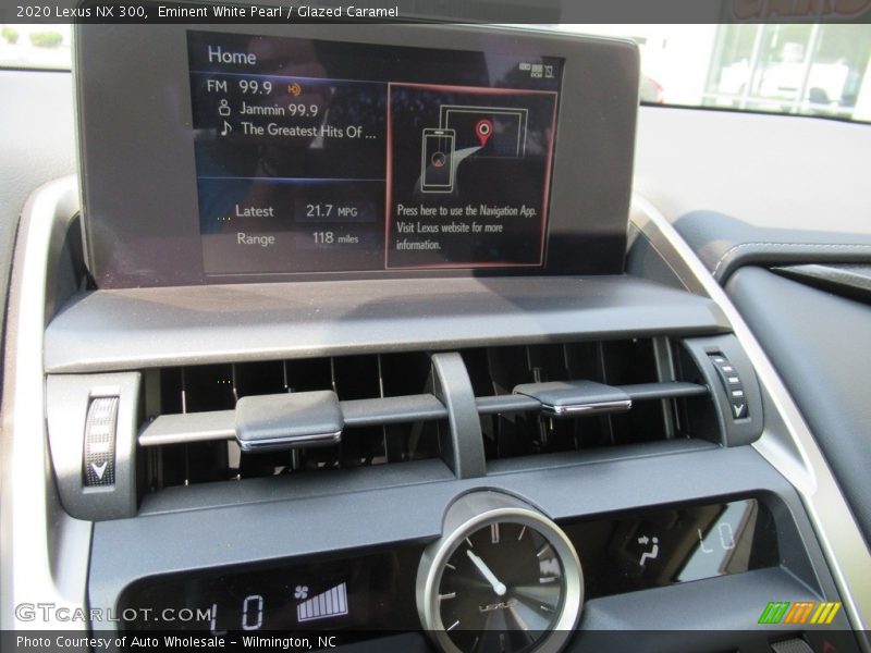 Eminent White Pearl / Glazed Caramel 2020 Lexus NX 300