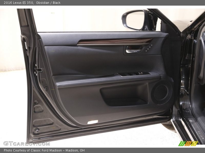 Door Panel of 2016 ES 350