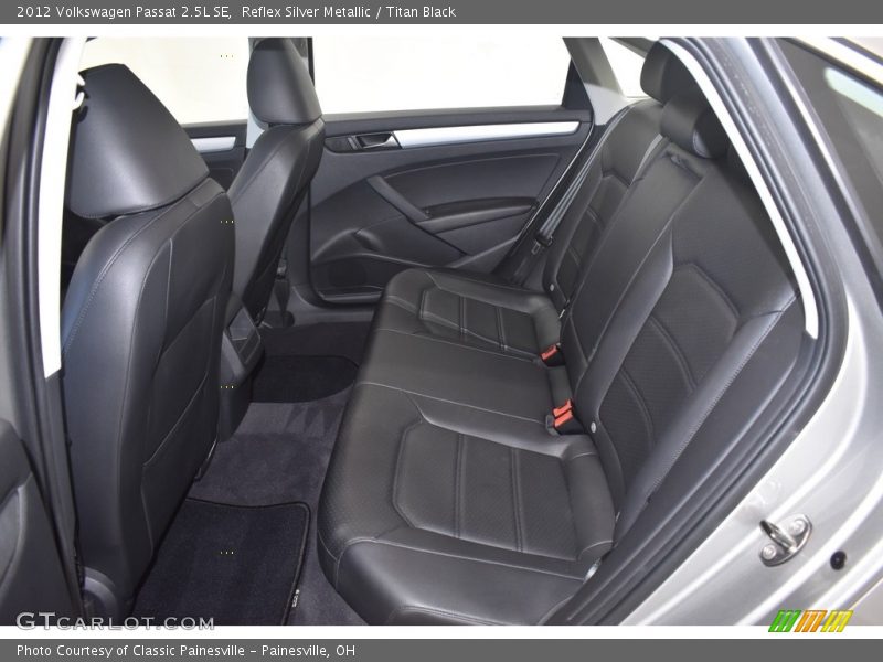 Reflex Silver Metallic / Titan Black 2012 Volkswagen Passat 2.5L SE
