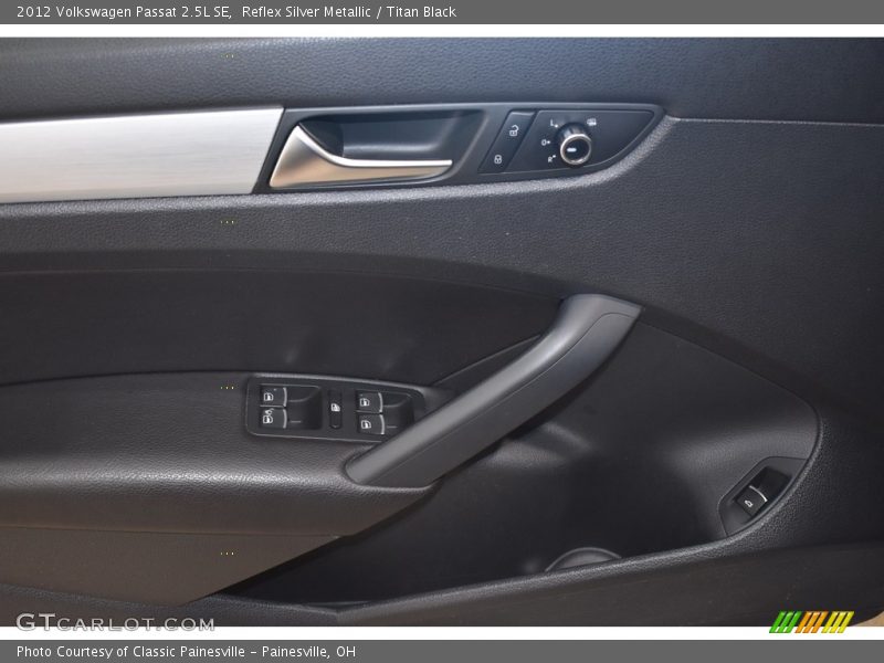 Reflex Silver Metallic / Titan Black 2012 Volkswagen Passat 2.5L SE