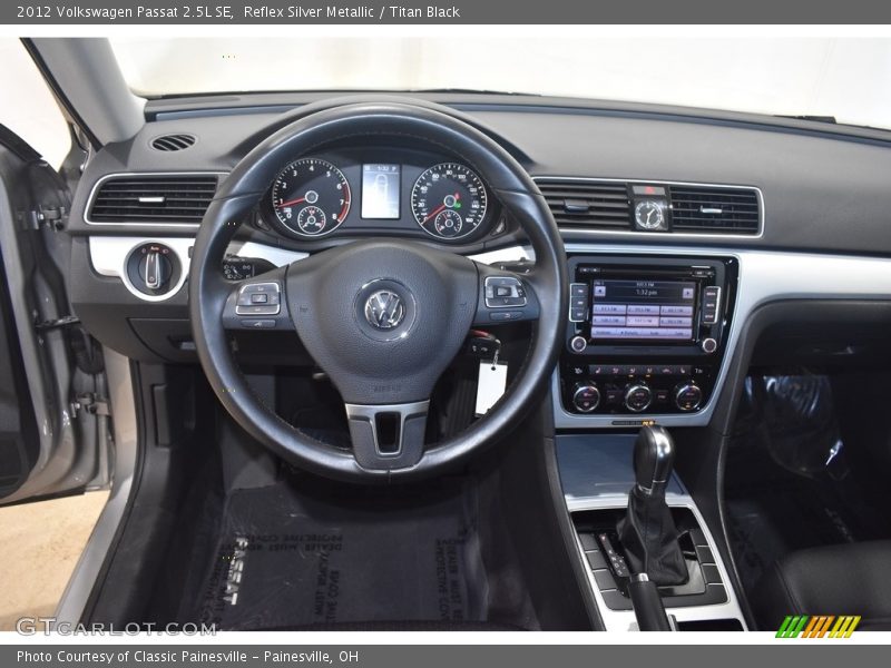 Reflex Silver Metallic / Titan Black 2012 Volkswagen Passat 2.5L SE