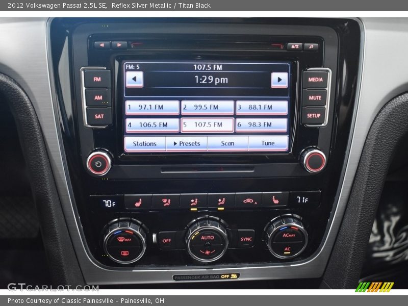 Reflex Silver Metallic / Titan Black 2012 Volkswagen Passat 2.5L SE