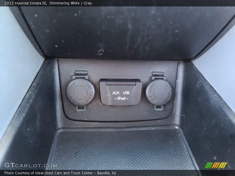 Shimmering White / Gray 2013 Hyundai Sonata SE