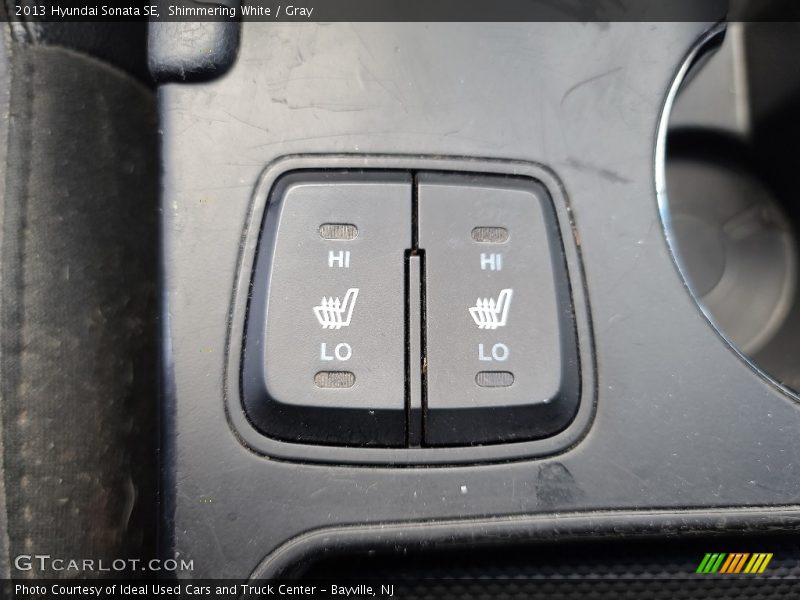 Shimmering White / Gray 2013 Hyundai Sonata SE