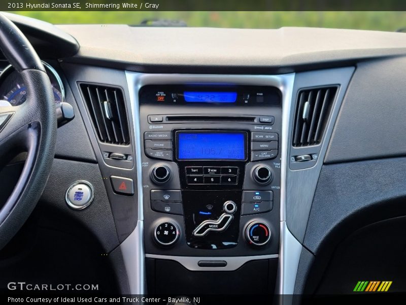 Shimmering White / Gray 2013 Hyundai Sonata SE