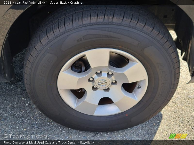 Super Black / Graphite 2011 Nissan Pathfinder LE 4x4