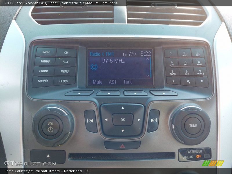 Ingot Silver Metallic / Medium Light Stone 2013 Ford Explorer FWD