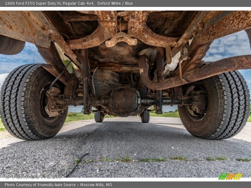 Undercarriage of 1999 F350 Super Duty XL Regular Cab 4x4