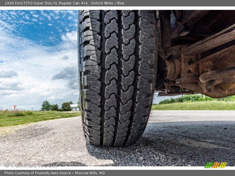 Oxford White / Blue 1999 Ford F350 Super Duty XL Regular Cab 4x4