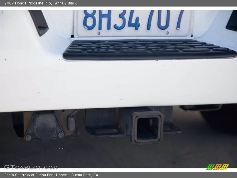 White / Black 2007 Honda Ridgeline RTS