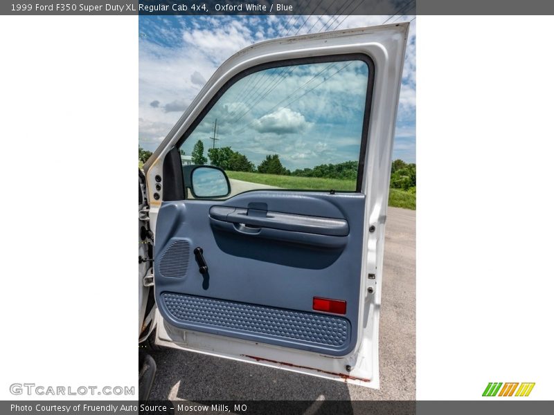 Door Panel of 1999 F350 Super Duty XL Regular Cab 4x4