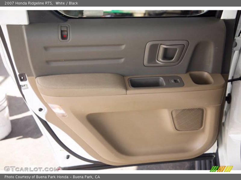 White / Black 2007 Honda Ridgeline RTS