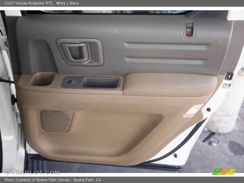 White / Black 2007 Honda Ridgeline RTS