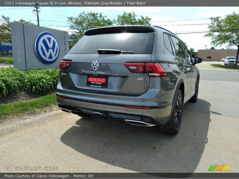 Platinum Gray Metallic / Titan Black 2021 Volkswagen Tiguan SE R-Line 4Motion
