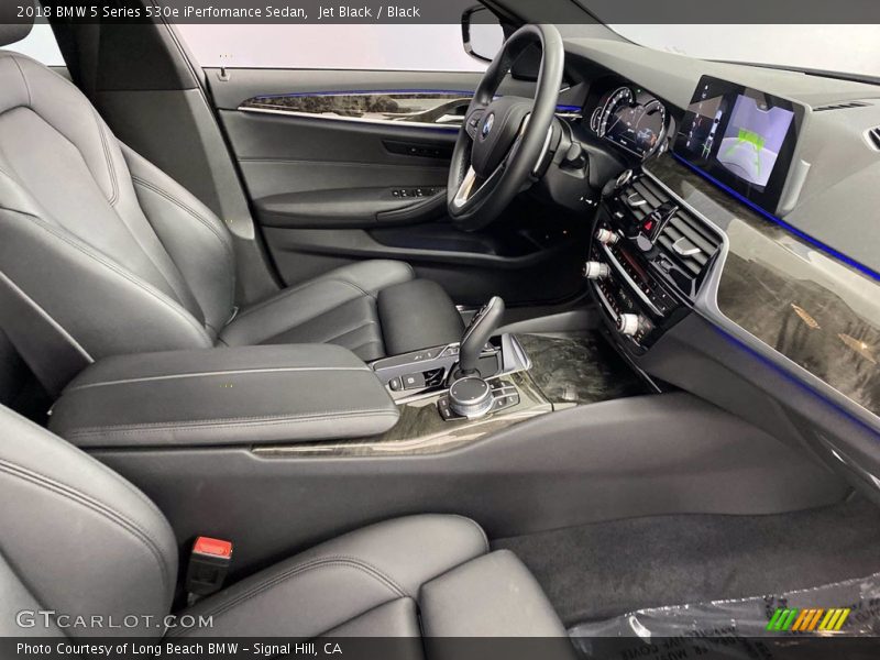 Jet Black / Black 2018 BMW 5 Series 530e iPerfomance Sedan