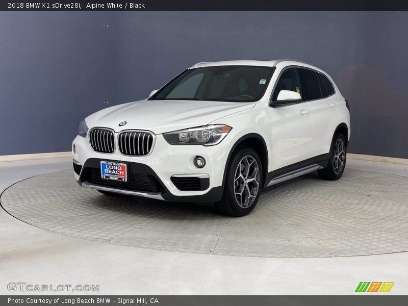 Alpine White / Black 2018 BMW X1 sDrive28i