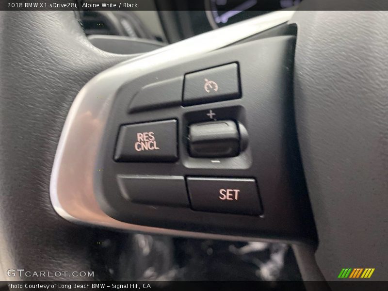 Alpine White / Black 2018 BMW X1 sDrive28i