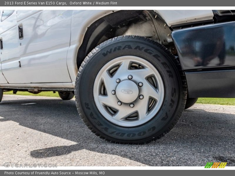 Oxford White / Medium Flint 2013 Ford E Series Van E150 Cargo
