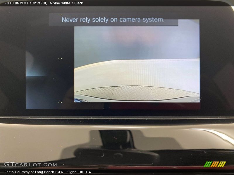 Alpine White / Black 2018 BMW X1 sDrive28i