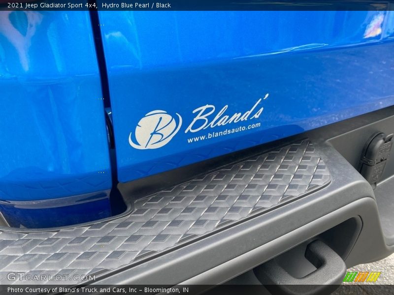 Hydro Blue Pearl / Black 2021 Jeep Gladiator Sport 4x4